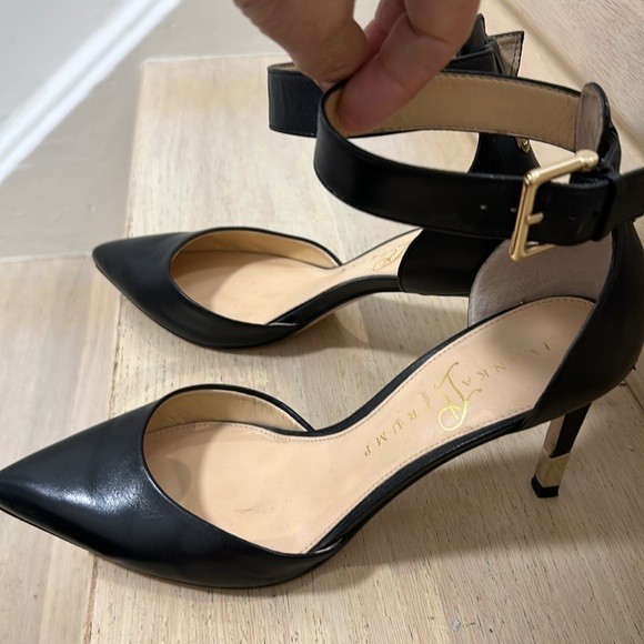 Black heels with ankle straps - Picture 2 of 5